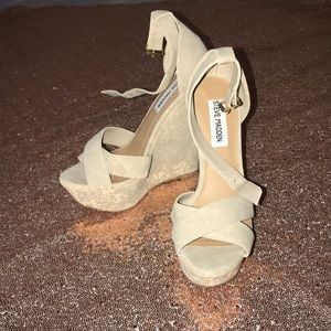 Tan Steve Madden Wedge Heels Size 7.5